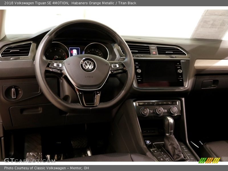 Habanero Orange Metallic / Titan Black 2018 Volkswagen Tiguan SE 4MOTION