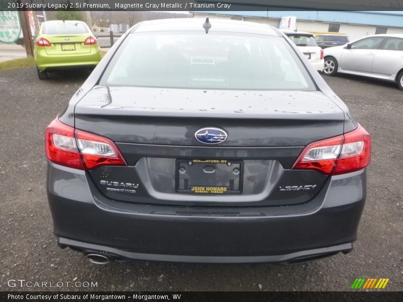 Magnetite Gray Metallic / Titanium Gray 2019 Subaru Legacy 2.5i Premium