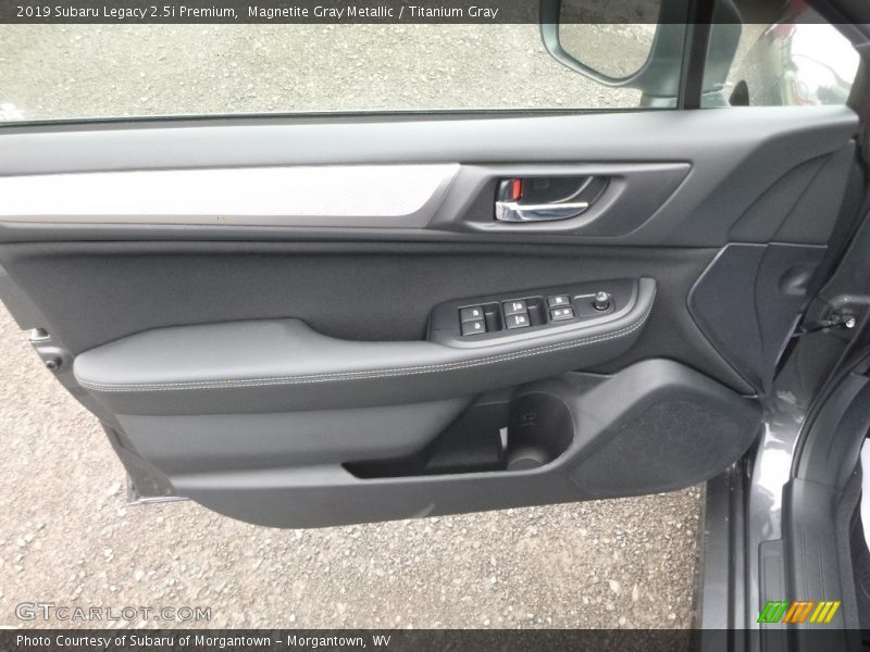 Magnetite Gray Metallic / Titanium Gray 2019 Subaru Legacy 2.5i Premium