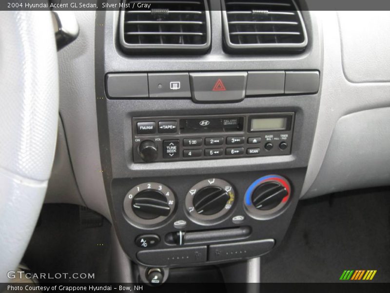 Silver Mist / Gray 2004 Hyundai Accent GL Sedan