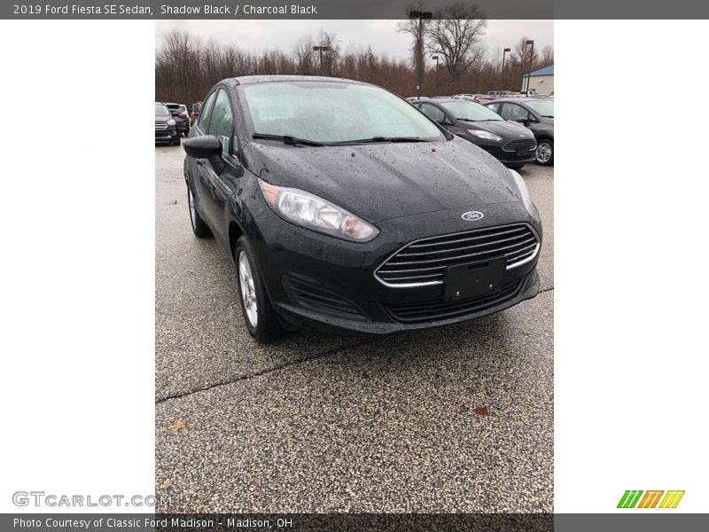 Shadow Black / Charcoal Black 2019 Ford Fiesta SE Sedan