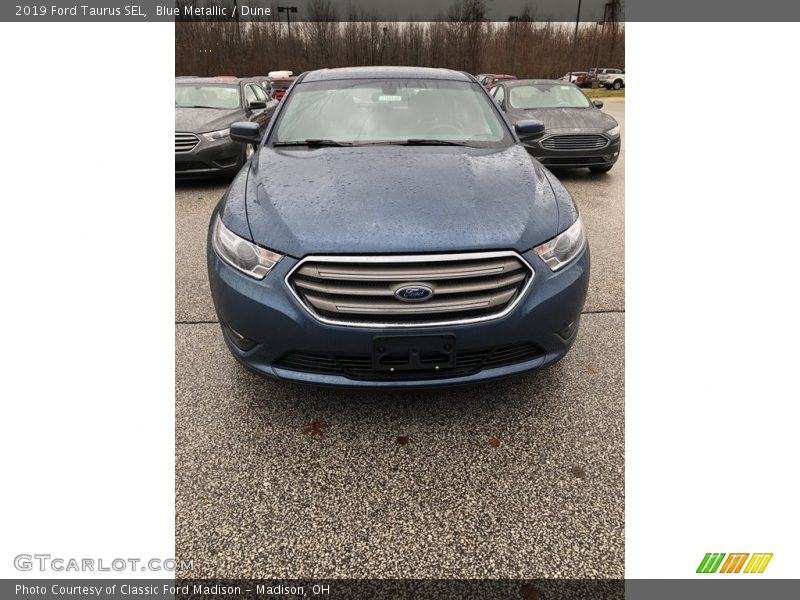Blue Metallic / Dune 2019 Ford Taurus SEL