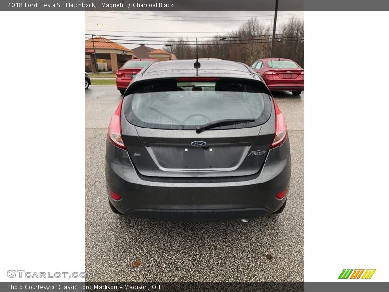Magnetic / Charcoal Black 2018 Ford Fiesta SE Hatchback
