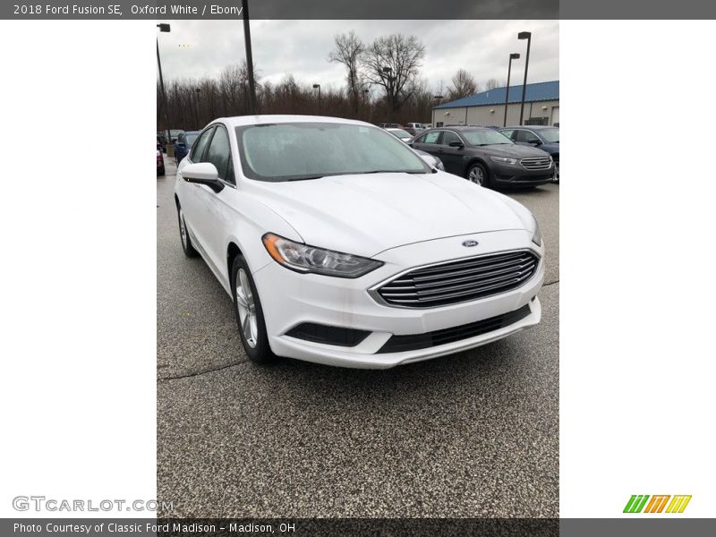 Oxford White / Ebony 2018 Ford Fusion SE