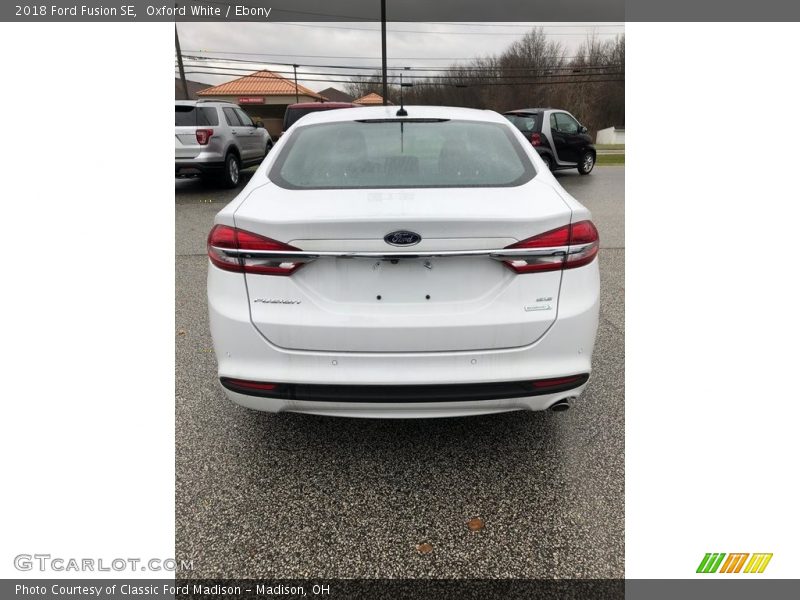 Oxford White / Ebony 2018 Ford Fusion SE