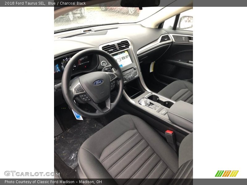 Blue / Charcoal Black 2018 Ford Taurus SEL