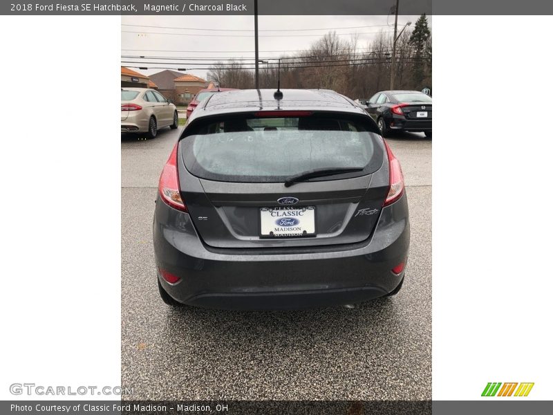 Magnetic / Charcoal Black 2018 Ford Fiesta SE Hatchback