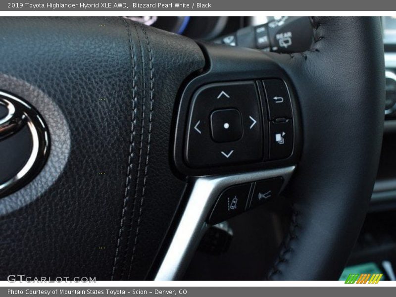 Blizzard Pearl White / Black 2019 Toyota Highlander Hybrid XLE AWD