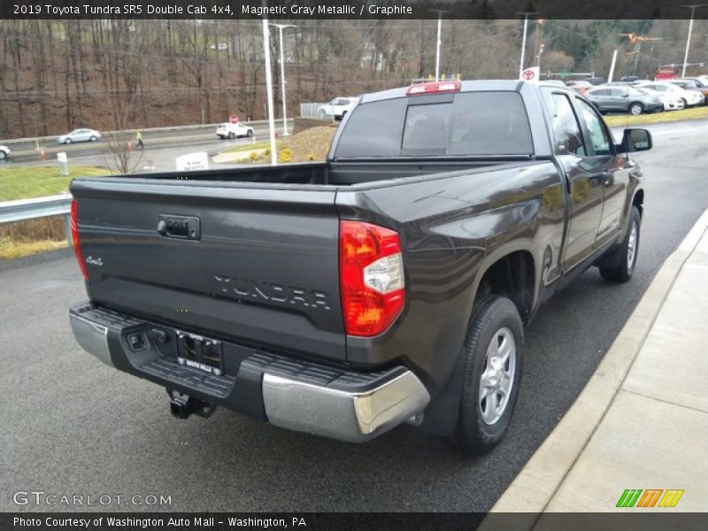 Magnetic Gray Metallic / Graphite 2019 Toyota Tundra SR5 Double Cab 4x4