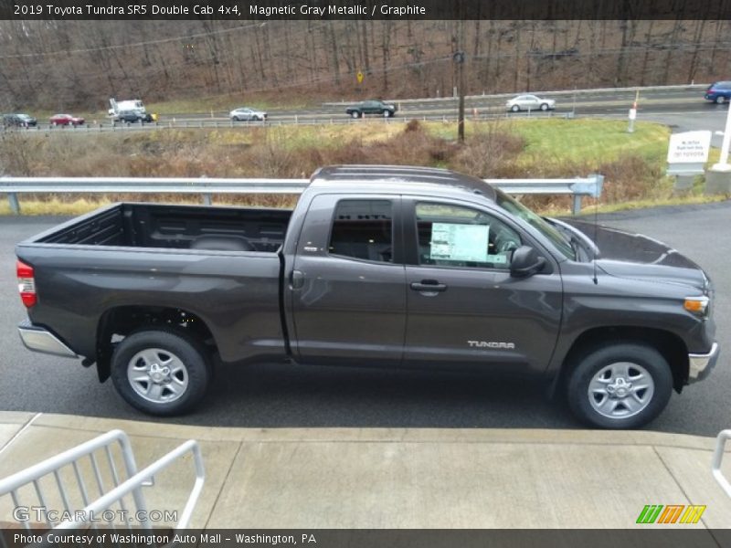 Magnetic Gray Metallic / Graphite 2019 Toyota Tundra SR5 Double Cab 4x4