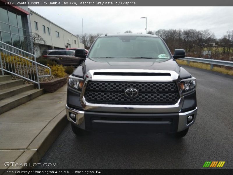 Magnetic Gray Metallic / Graphite 2019 Toyota Tundra SR5 Double Cab 4x4