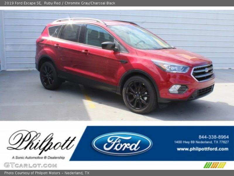 Ruby Red / Chromite Gray/Charcoal Black 2019 Ford Escape SE