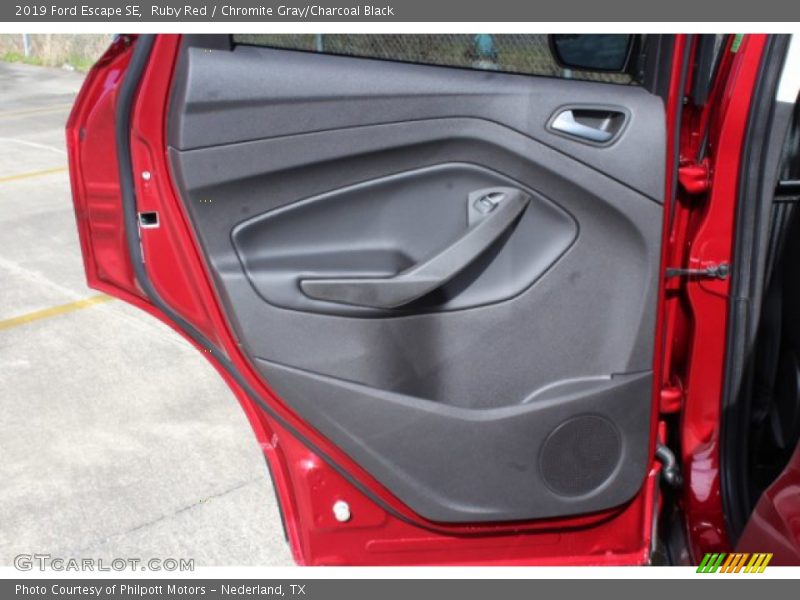 Ruby Red / Chromite Gray/Charcoal Black 2019 Ford Escape SE