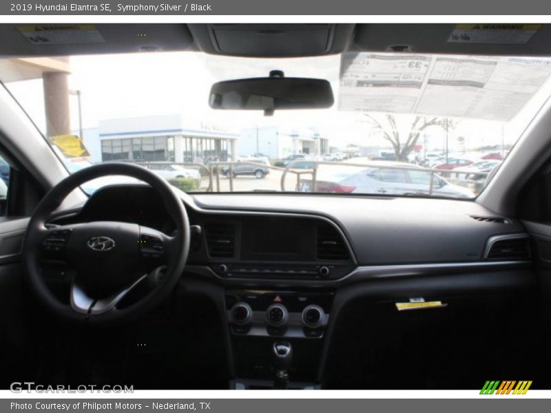 Symphony Silver / Black 2019 Hyundai Elantra SE