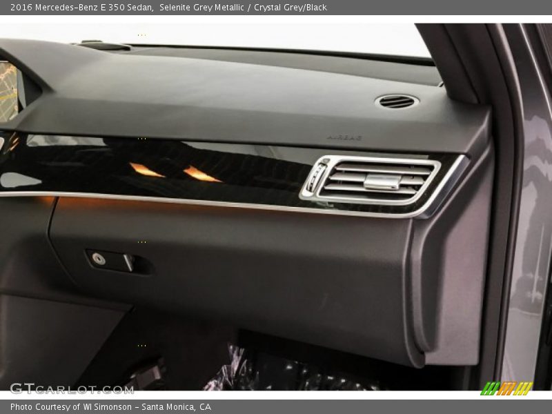 Selenite Grey Metallic / Crystal Grey/Black 2016 Mercedes-Benz E 350 Sedan