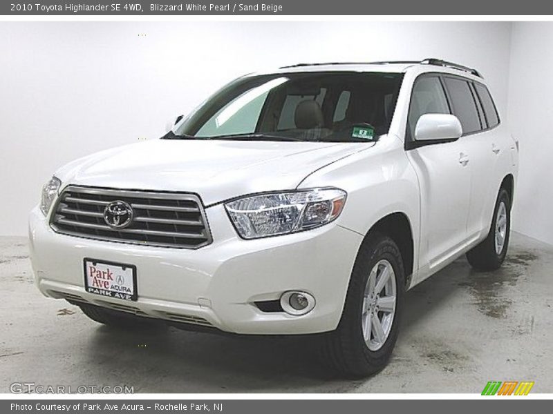 Blizzard White Pearl / Sand Beige 2010 Toyota Highlander SE 4WD