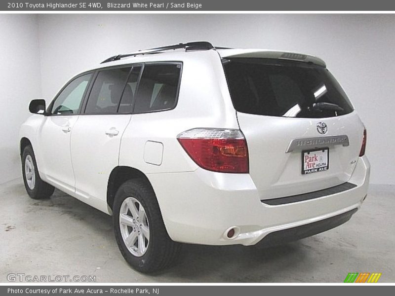 Blizzard White Pearl / Sand Beige 2010 Toyota Highlander SE 4WD