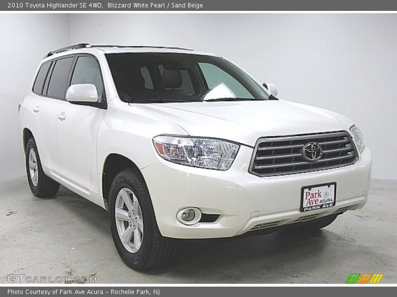 Blizzard White Pearl / Sand Beige 2010 Toyota Highlander SE 4WD
