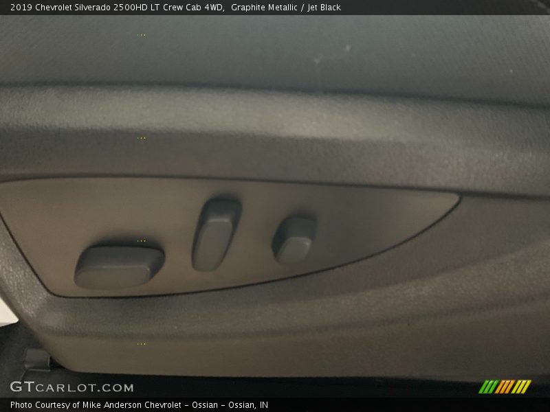 Graphite Metallic / Jet Black 2019 Chevrolet Silverado 2500HD LT Crew Cab 4WD
