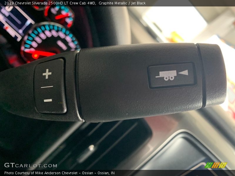 Graphite Metallic / Jet Black 2019 Chevrolet Silverado 2500HD LT Crew Cab 4WD