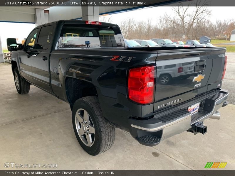 Graphite Metallic / Jet Black 2019 Chevrolet Silverado 2500HD LT Crew Cab 4WD