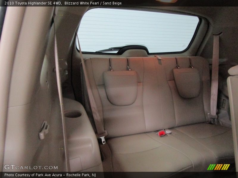 Blizzard White Pearl / Sand Beige 2010 Toyota Highlander SE 4WD