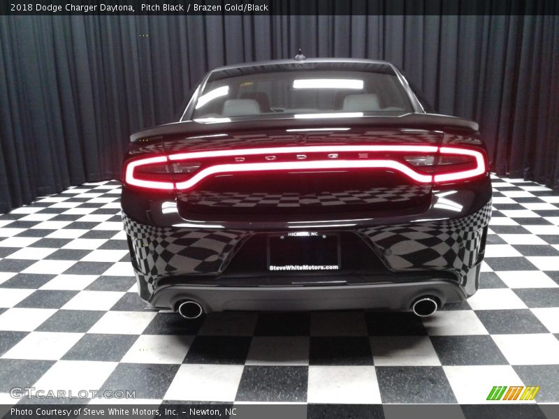 Pitch Black / Brazen Gold/Black 2018 Dodge Charger Daytona