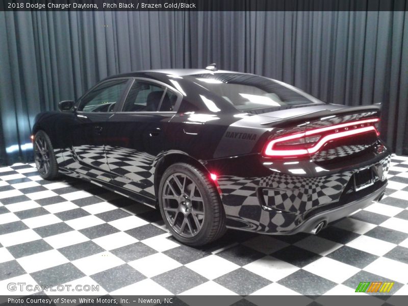 Pitch Black / Brazen Gold/Black 2018 Dodge Charger Daytona