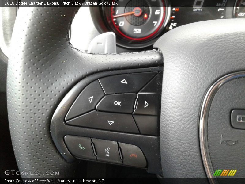 Pitch Black / Brazen Gold/Black 2018 Dodge Charger Daytona