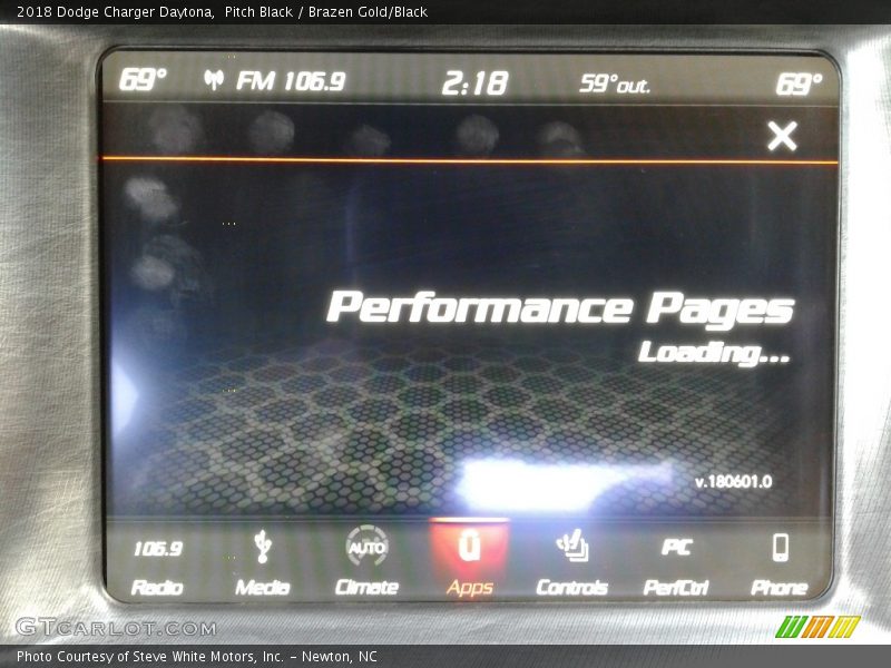 Pitch Black / Brazen Gold/Black 2018 Dodge Charger Daytona