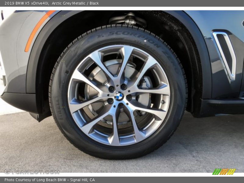 Arctic Grey Metallic / Black 2019 BMW X5 xDrive40i