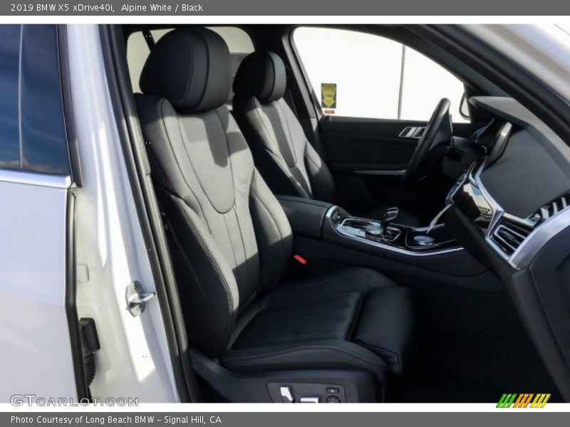 Alpine White / Black 2019 BMW X5 xDrive40i