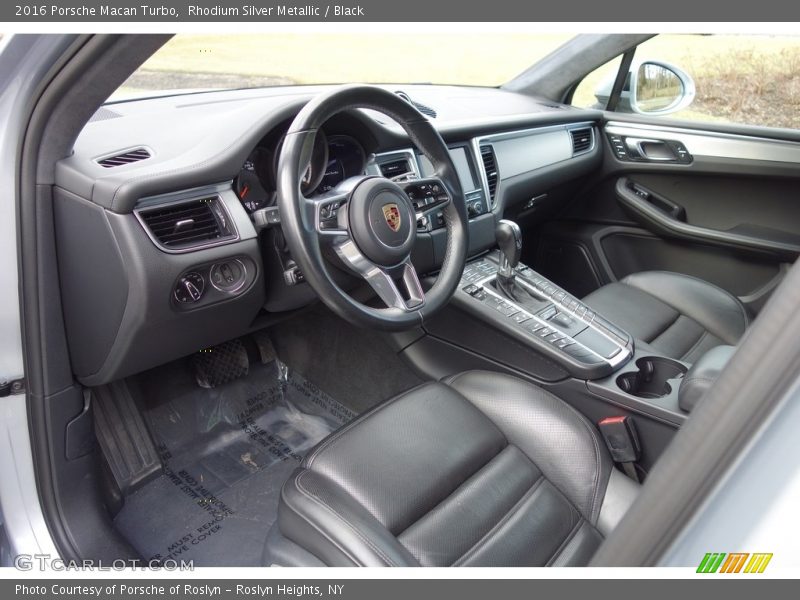  2016 Macan Turbo Black Interior