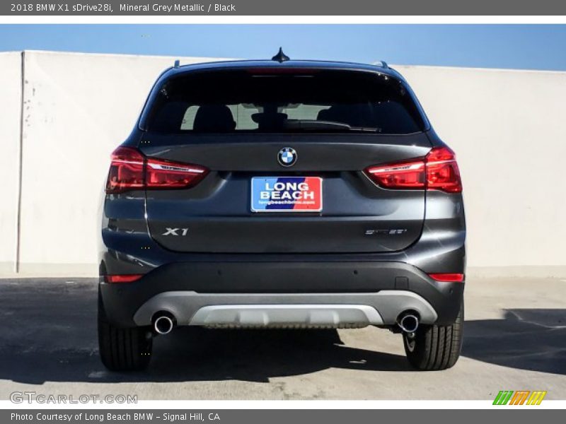 Mineral Grey Metallic / Black 2018 BMW X1 sDrive28i