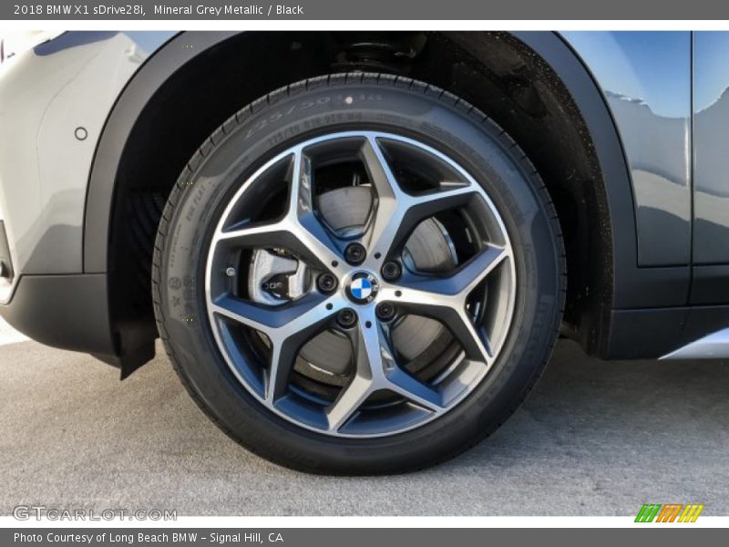 Mineral Grey Metallic / Black 2018 BMW X1 sDrive28i