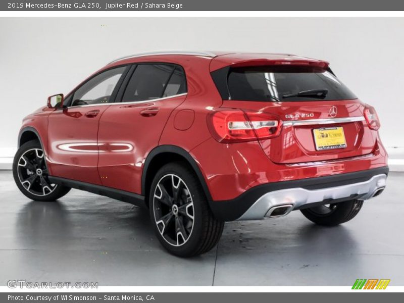 Jupiter Red / Sahara Beige 2019 Mercedes-Benz GLA 250