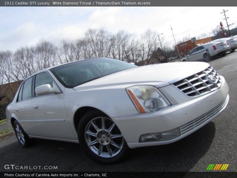 White Diamond Tricoat / Titanium/Dark Titanium Accents 2011 Cadillac DTS Luxury