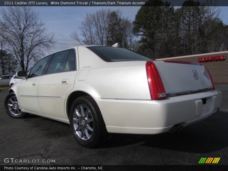 White Diamond Tricoat / Titanium/Dark Titanium Accents 2011 Cadillac DTS Luxury