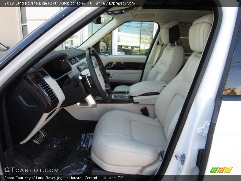 Front Seat of 2019 Range Rover Autobiography