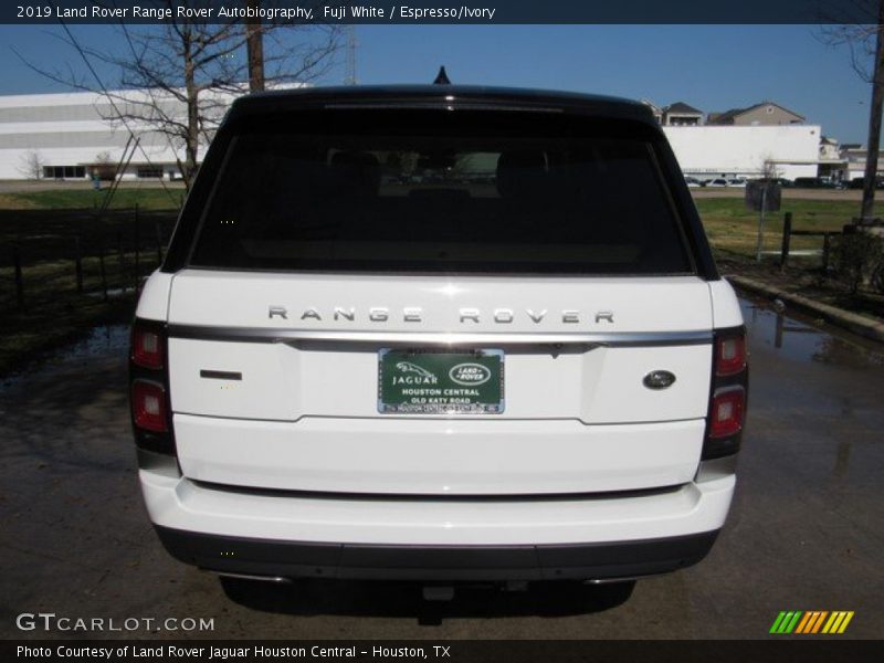 Fuji White / Espresso/Ivory 2019 Land Rover Range Rover Autobiography
