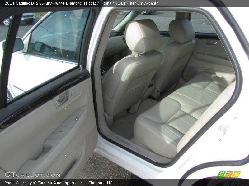 White Diamond Tricoat / Titanium/Dark Titanium Accents 2011 Cadillac DTS Luxury