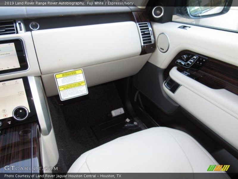 Fuji White / Espresso/Ivory 2019 Land Rover Range Rover Autobiography