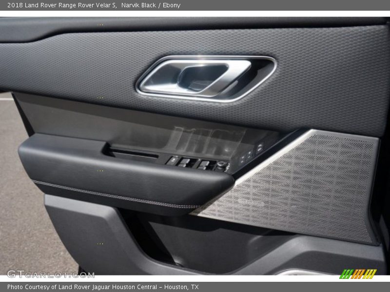 Narvik Black / Ebony 2018 Land Rover Range Rover Velar S