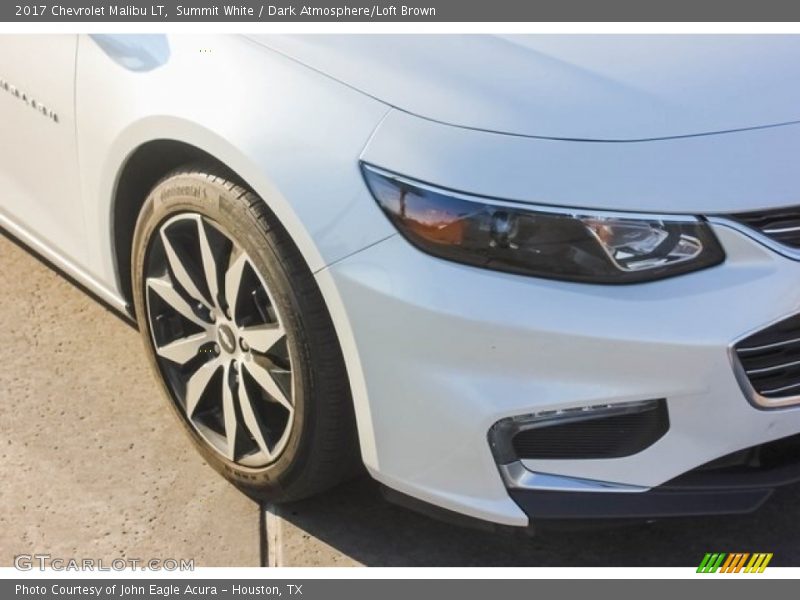 Summit White / Dark Atmosphere/Loft Brown 2017 Chevrolet Malibu LT