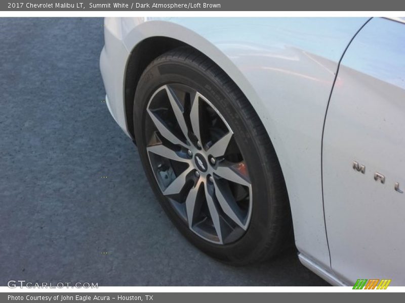 Summit White / Dark Atmosphere/Loft Brown 2017 Chevrolet Malibu LT