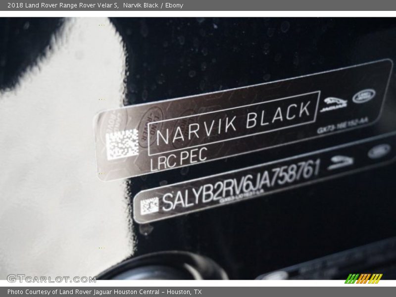 Narvik Black / Ebony 2018 Land Rover Range Rover Velar S