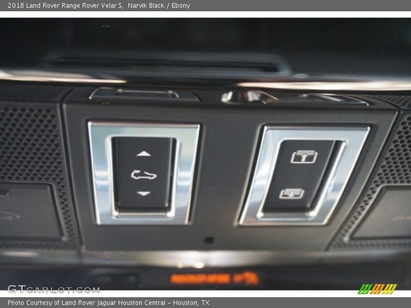 Narvik Black / Ebony 2018 Land Rover Range Rover Velar S