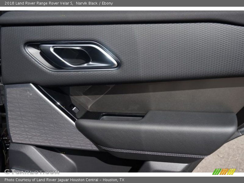 Narvik Black / Ebony 2018 Land Rover Range Rover Velar S