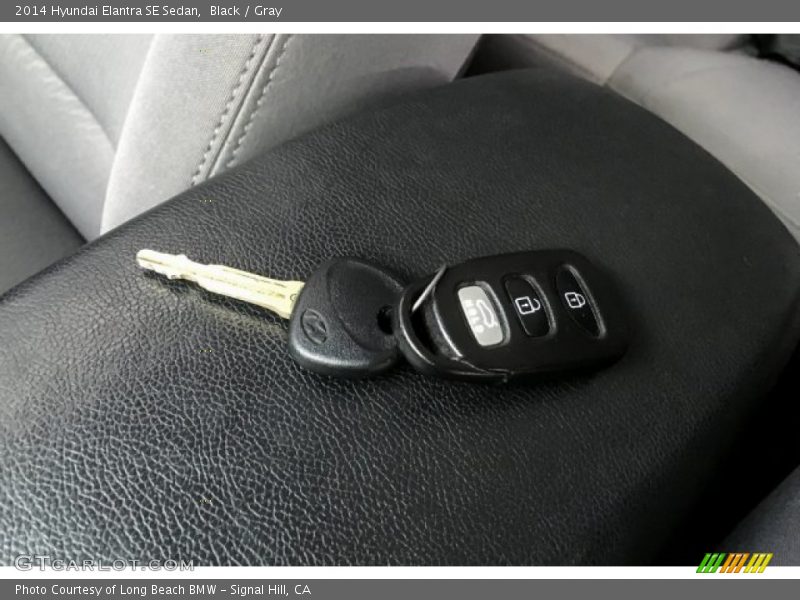 Black / Gray 2014 Hyundai Elantra SE Sedan