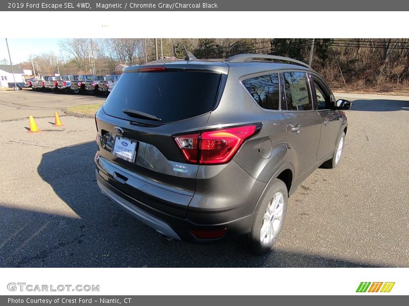 Magnetic / Chromite Gray/Charcoal Black 2019 Ford Escape SEL 4WD